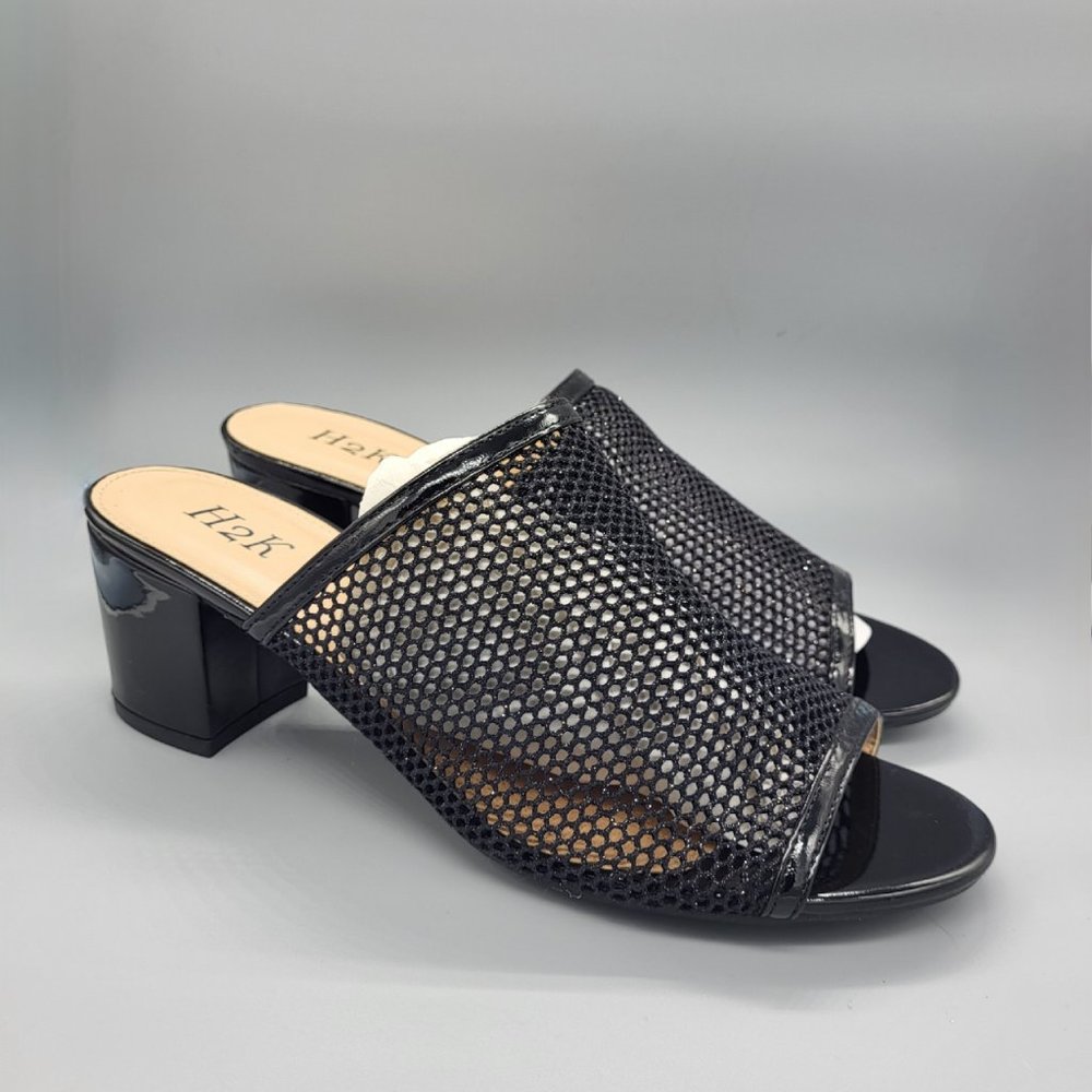H2K Black Shimmer Mesh Sandals NWOT